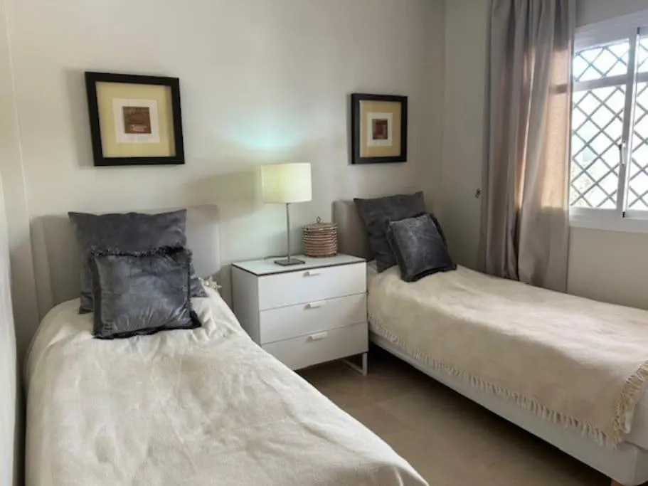 2Bedroom Apartment Aloha Nueva Andalucia Marbella 0*,  España
